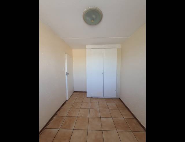2 BEDROOM APARTMENT FOR SALE IN VORNA VALLEY